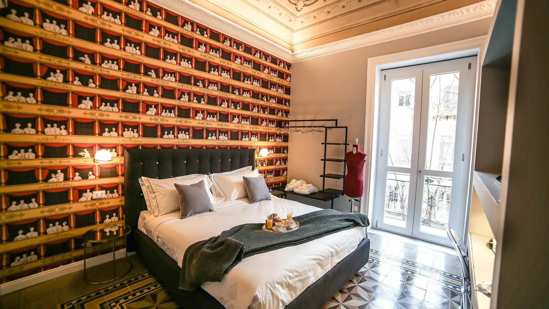 Family Affair Luxury Rooms&Suites Palermo Bed & Breakfast
