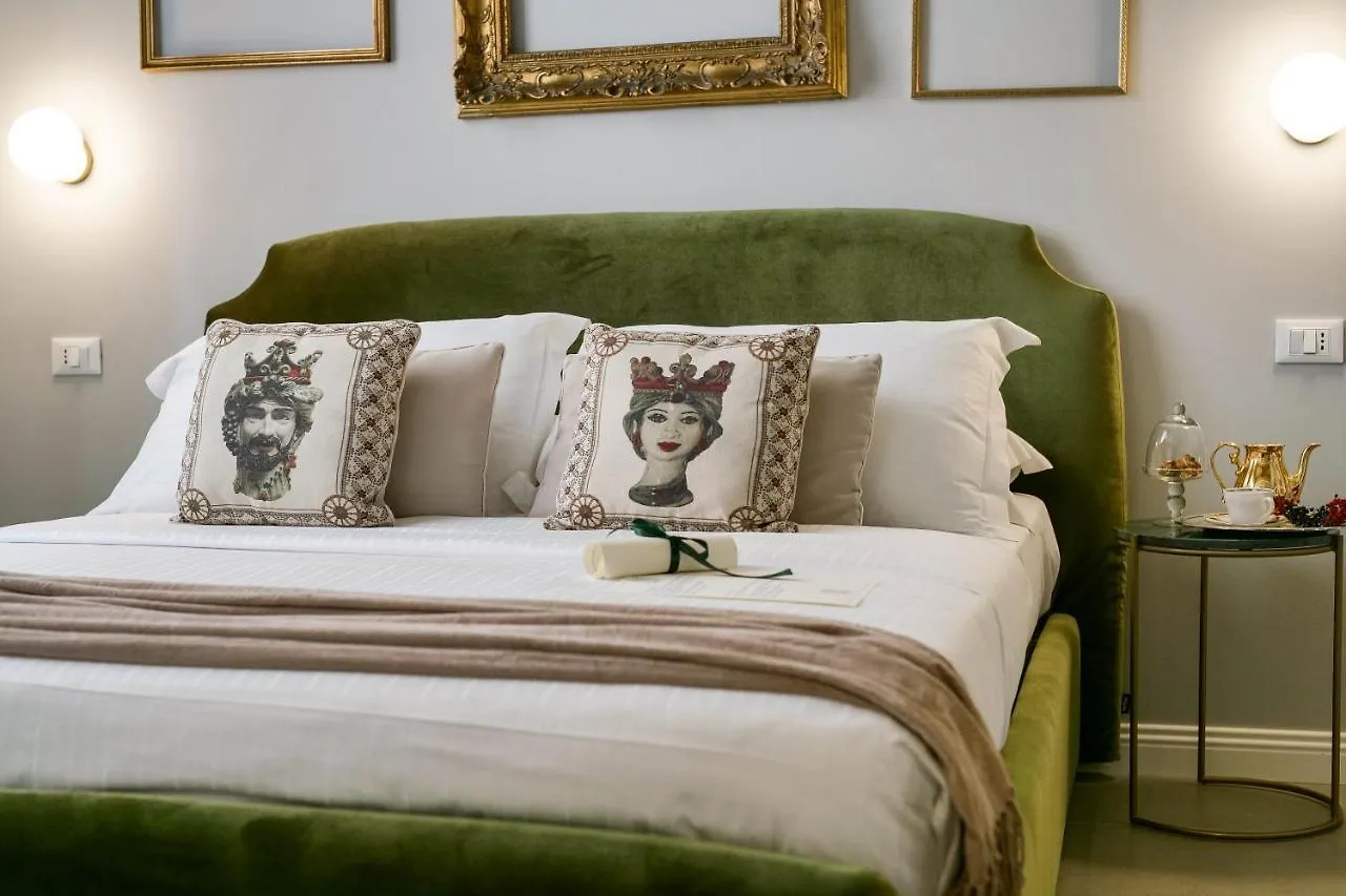 Family Affair Luxury Rooms&Suites Палермо 2*,