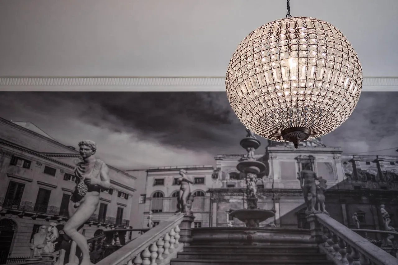 Family Affair Luxury Rooms&Suites Палермо 2*,